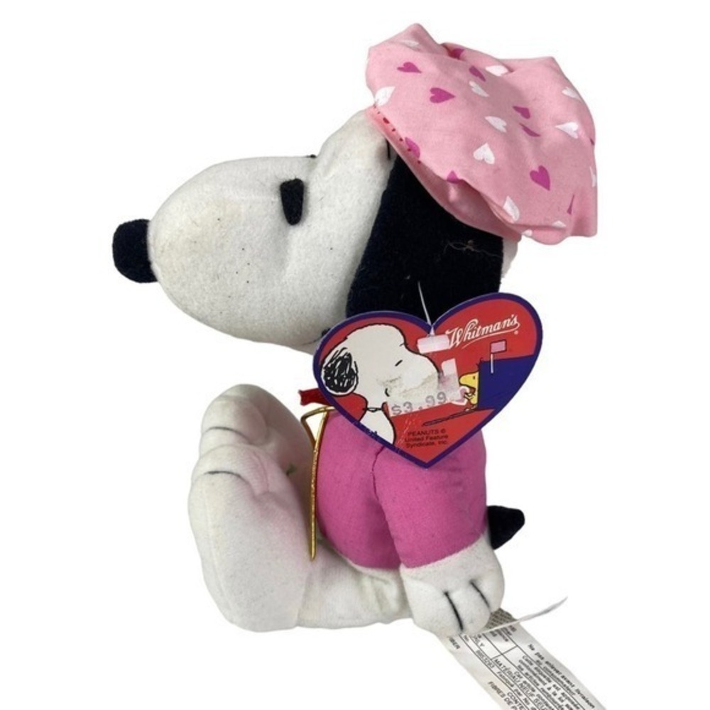Peanuts Snoopy Whitman’s Valentine Plush NWT Pink Heart Hat Chocolate Gift 90s